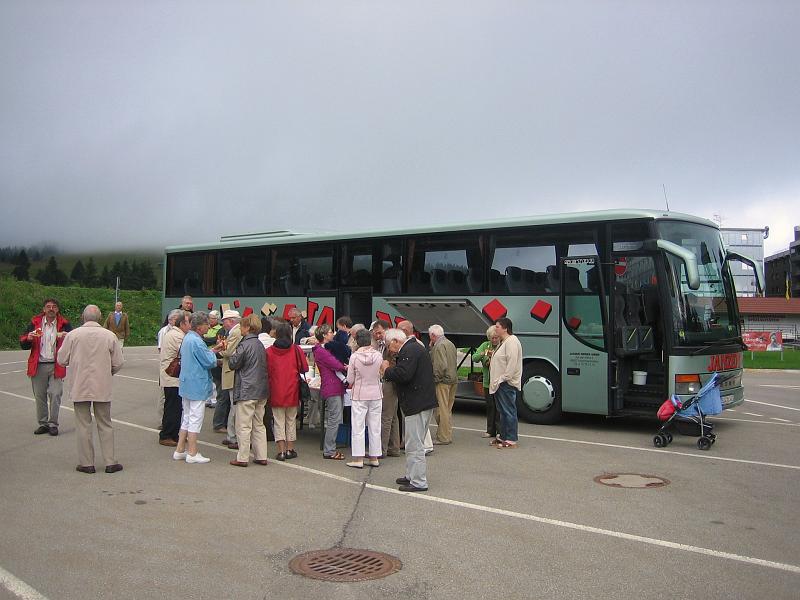 090725_chorausflug_01.JPG - Brezelfrühstück auf dem Feldberg...